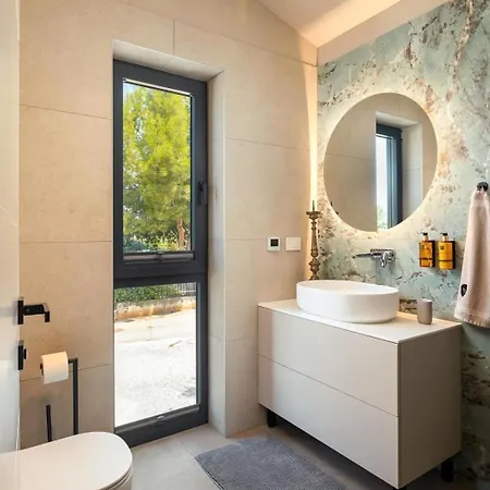 Modern Tia I With Outdoor Pool In Porec Villa *