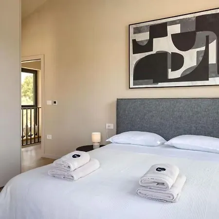 Modern Tia I With Outdoor Pool In Porec * Nova Vas (Porec)