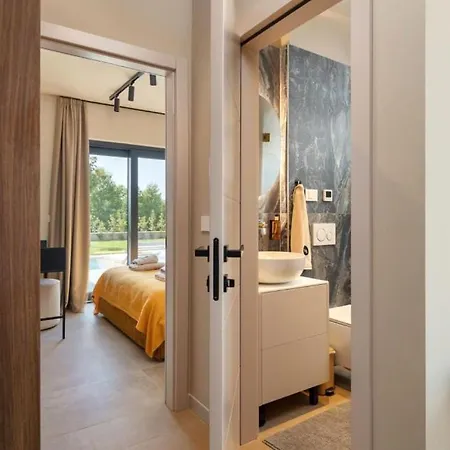 Villa Modern Tia I With Outdoor Pool In Porec *