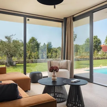 Villa Modern Tia I With Outdoor Pool In Porec *