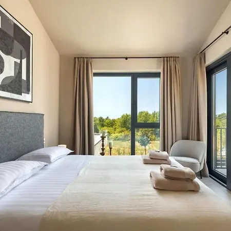 Villa Modern Tia I With Outdoor Pool In Porec Nova Vas (Porec)